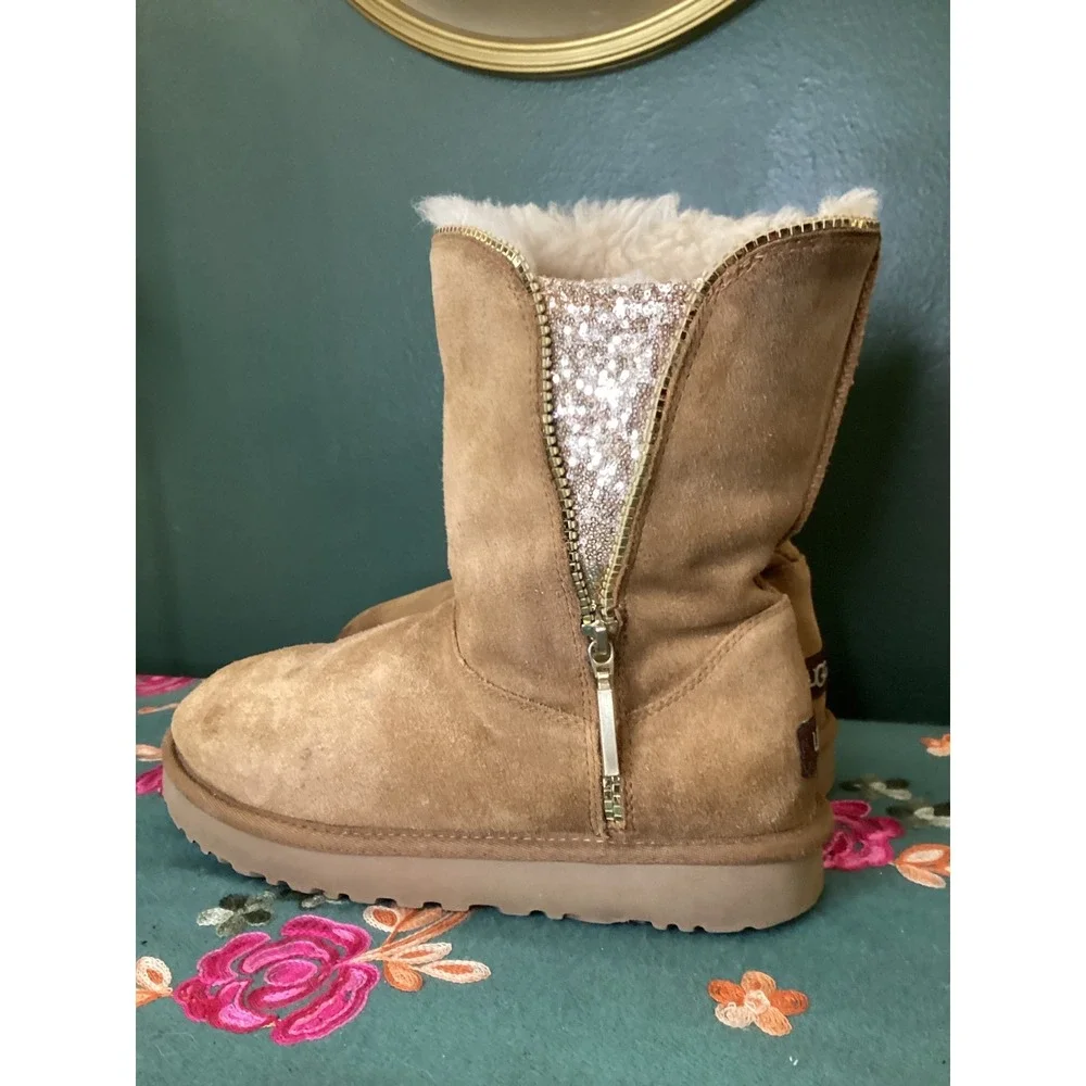 UGG classic mid
